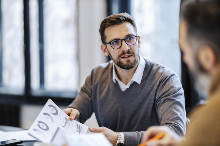 Travail sur données qualitatives – Illustration d’un processus lié à l’analyse des données dans un contexte qualitatif.