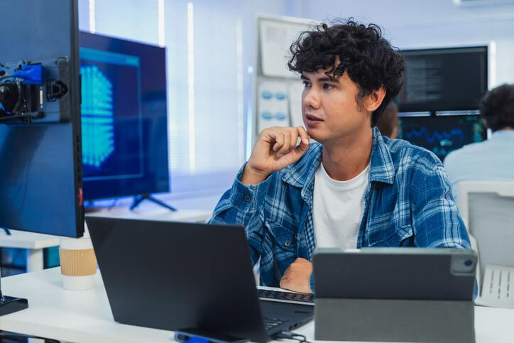 A cybersecurity student practising cybersecurity interview questions and technical concepts